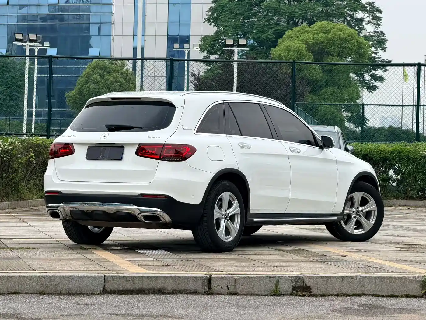 Mercedes-Benz GLC 2020 Facelift GLC 260 L 4MATIC Dynamic фото 7