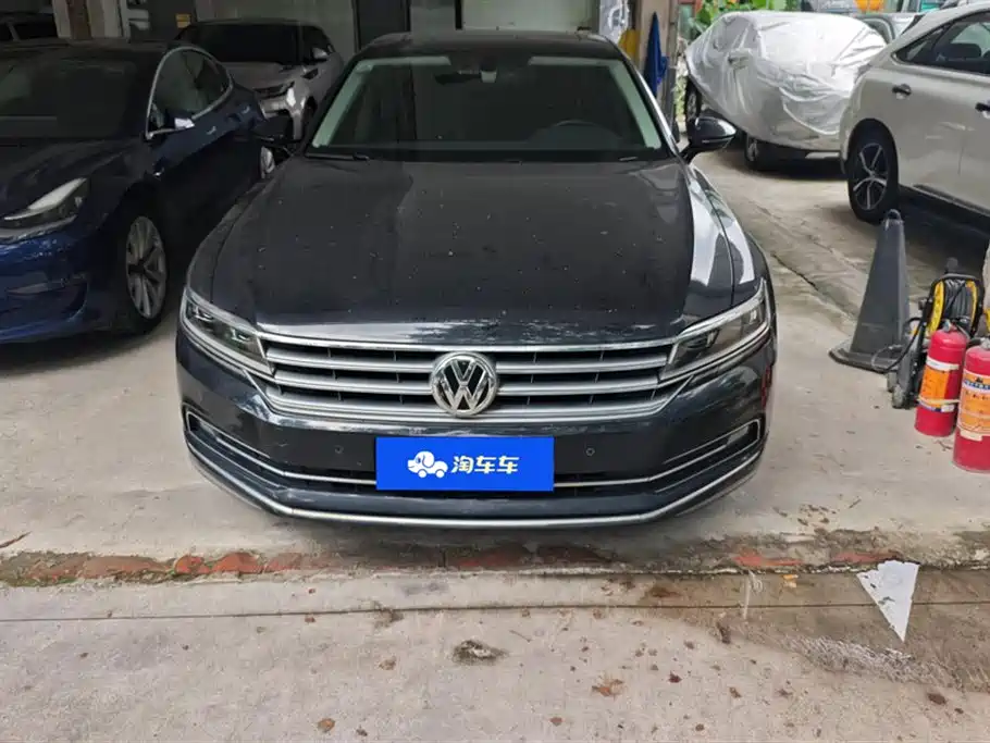 Volkswagen Phideon 2018 Facelift 380TSI FWD Business фото 2