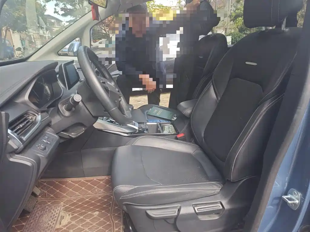 SAIC Maxus Maxus G50 2022 1.5T Automatic Changyou B фото 12