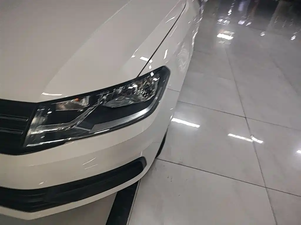 Volkswagen Santana 2016 1.6L Manual Trend Edition фото 24