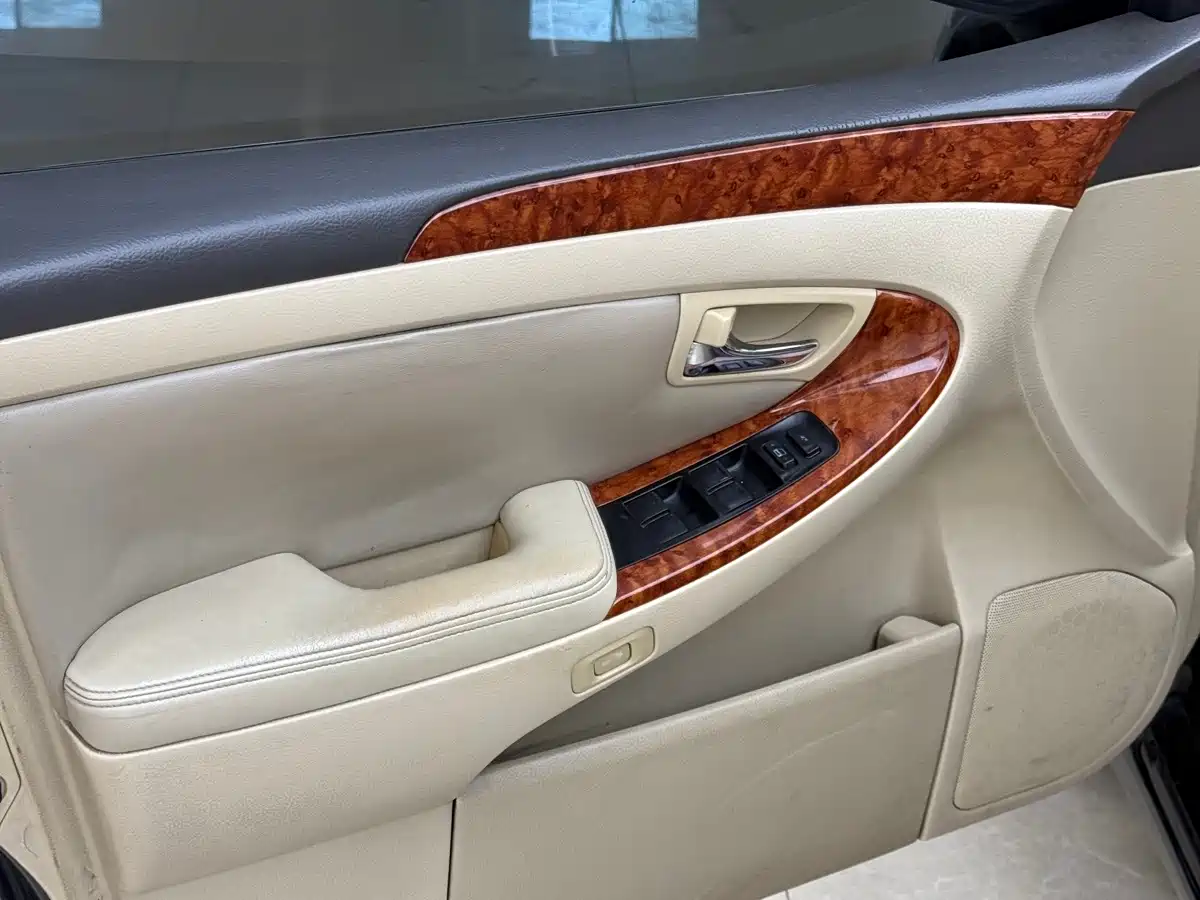 Toyota Crown 2006 2006 2.5L Royal Leather Edition