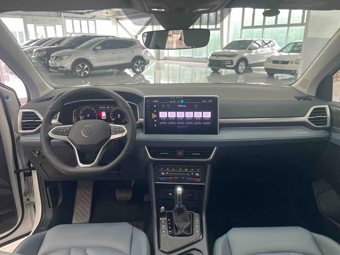 Volkswagen Tharu 2024 300TSI 2WD Moon Premium Edition фото 3