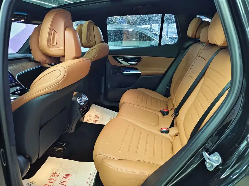 Mercedes-Benz GLC 2023 Facelift GLC 300 L 4MATIC Sport 5-Seater фото 11
