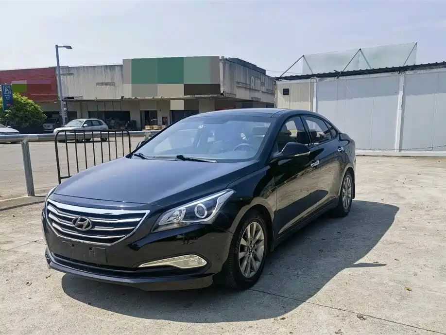 Hyundai Mistra 2014 1.8L Auto Smart GLS