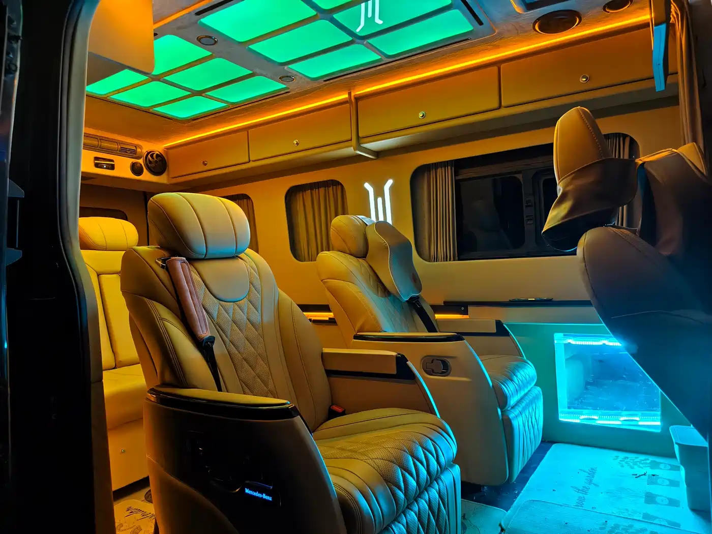 SAIC Maxus Xintu V90 2019 2.0T Automatic Zhiduo Star RWD Single Tire Extended Wheelbase Super High Roof 7-Seater фото 7