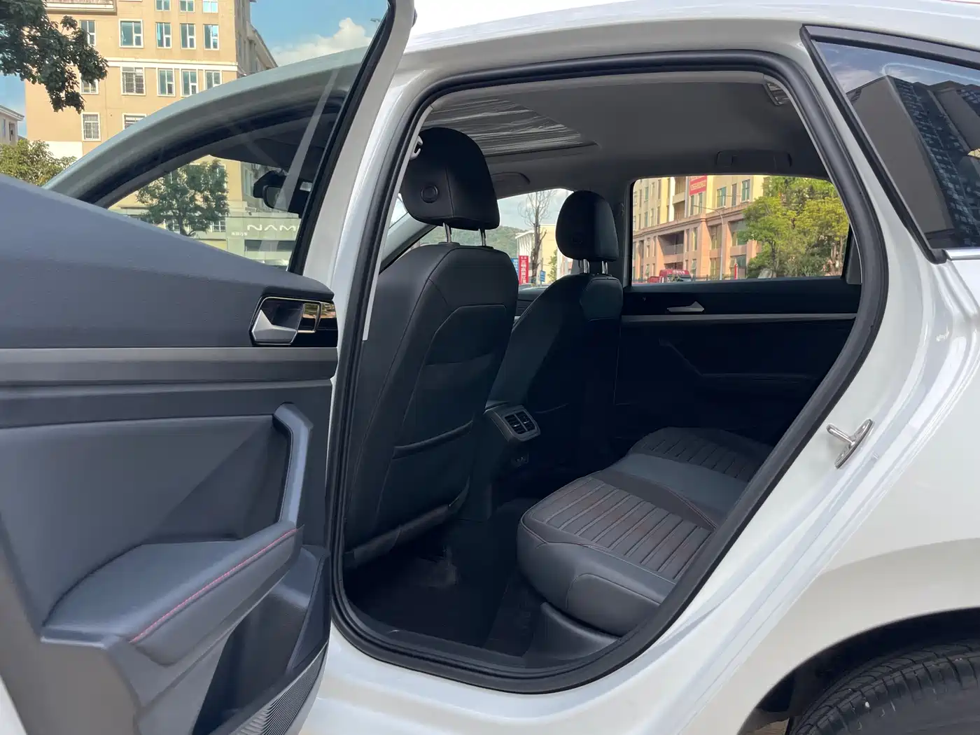 Volkswagen Lavida 2023 280TSI DSG Starlight Comfort Edition фото 5