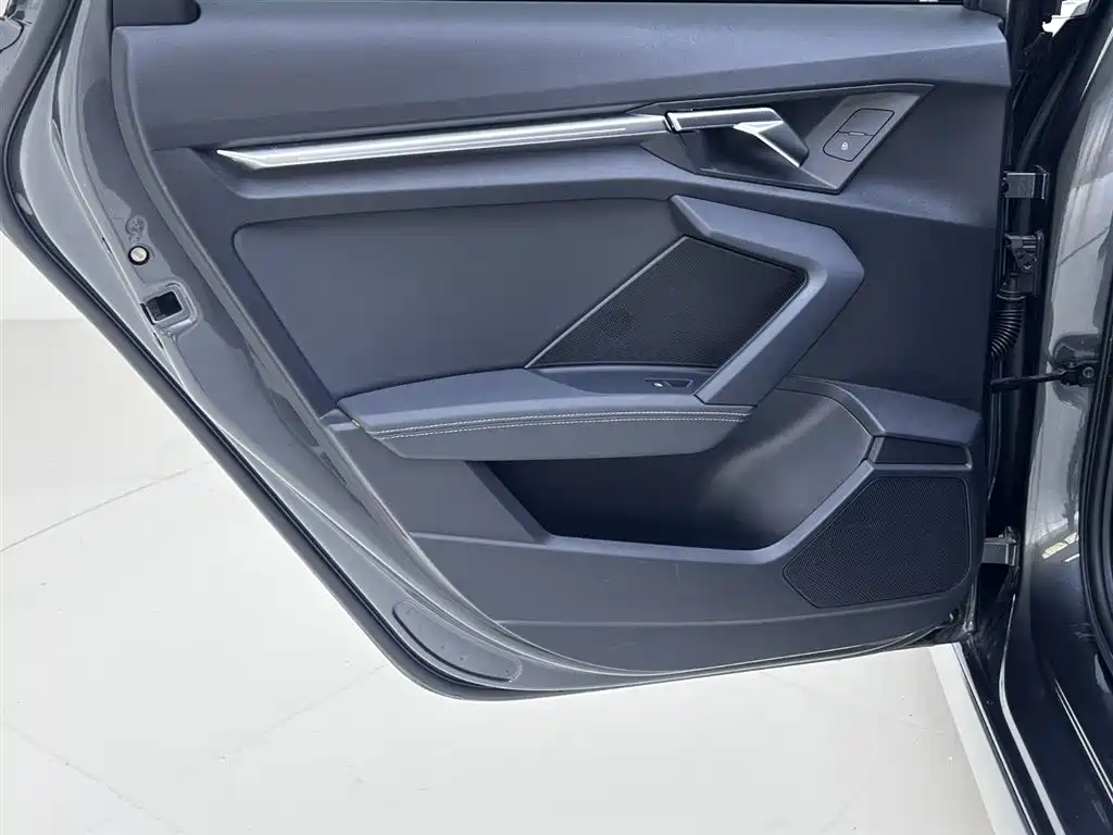 Audi A3 2023 A3L Limousine 35 TFSI Fashion Sport фото 21