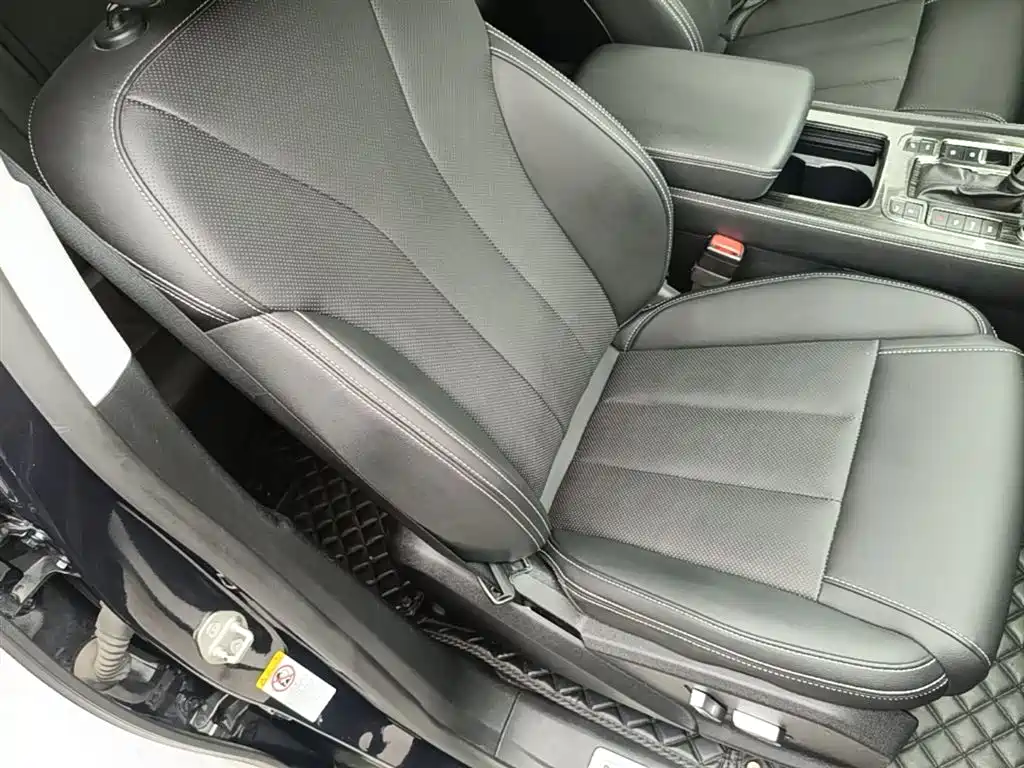 BYD Tang 2018 2.0T Automatic Smart Connection Honor Edition 7-Seater China V фото 24