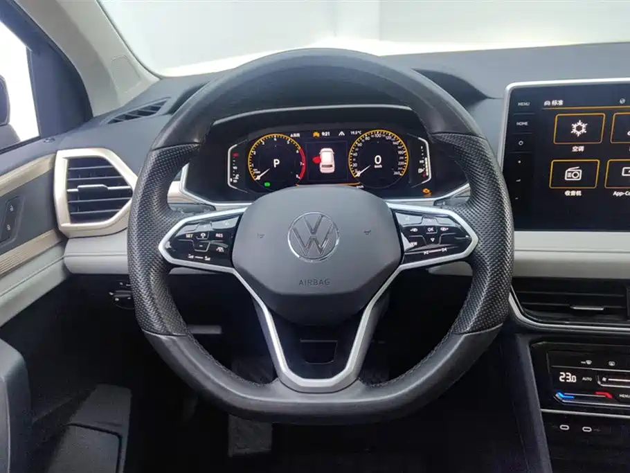 Volkswagen Tharu 2023 300TSI 2WD Full Moon Edition фото 15