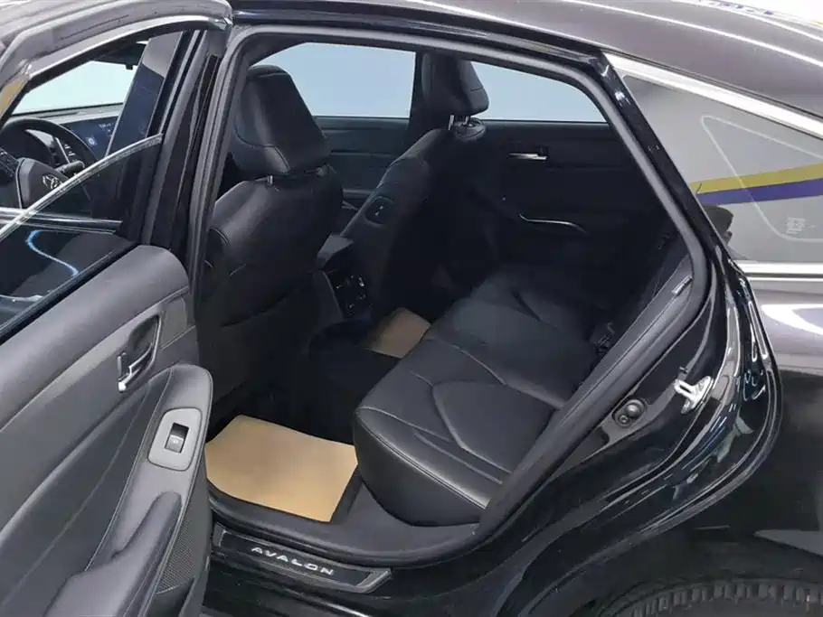Toyota Avalon 2019 2.0L XLE Premium Edition (China VI) фото 11