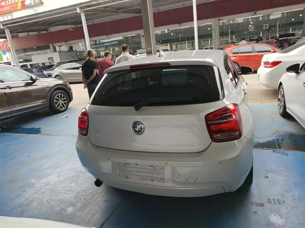 BMW 1 Series (Import) 2013 Facelift 116i Leading Model фото 6