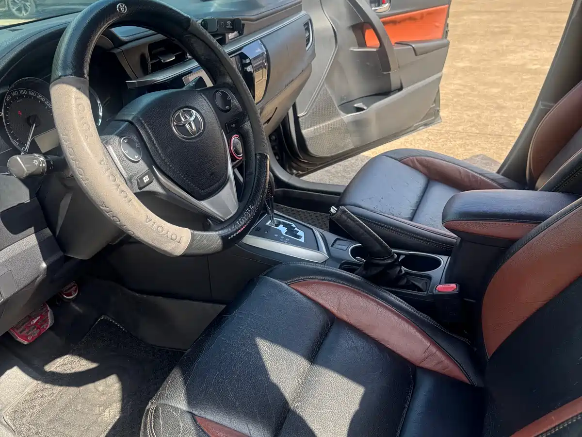 Toyota Levin 2014 1.6G CVT Elite Edition фото 7