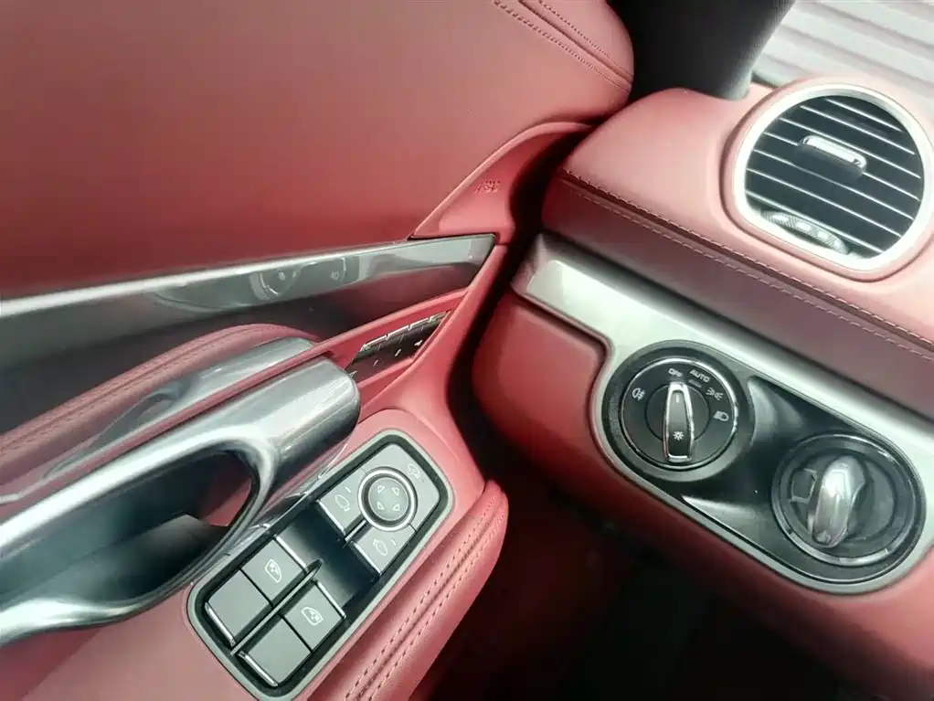 Porsche 718 2022 Cayman 2.0T фото 11