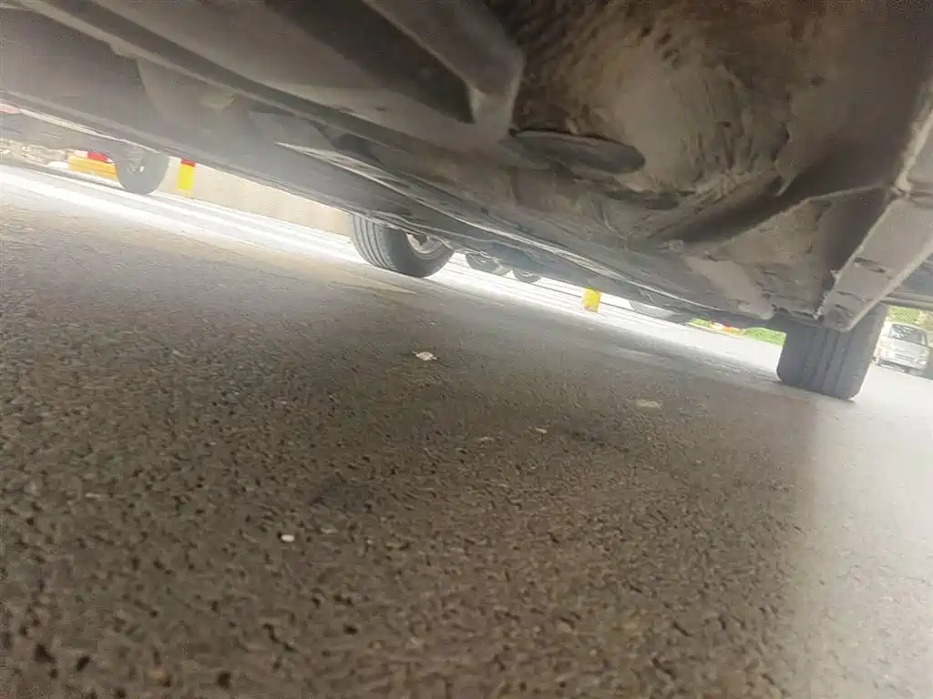Volkswagen Passat 2010 2007 2.0L Manual Base