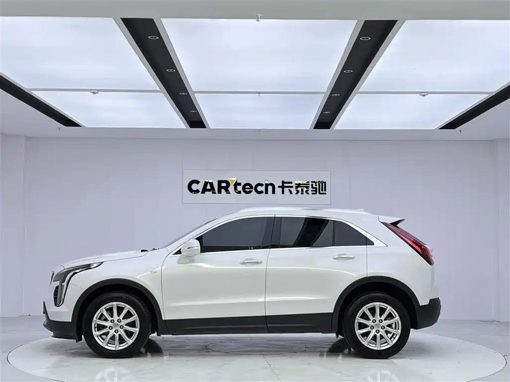 Cadillac XT4 2018 Model 28T 2WD Technology фото 8