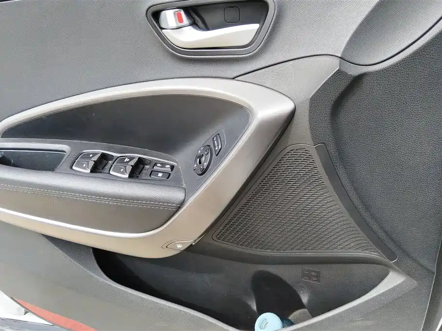 Hyundai Santa Fe 2015 2.0T Automatic 2WD Smart 5-Seater фото 7