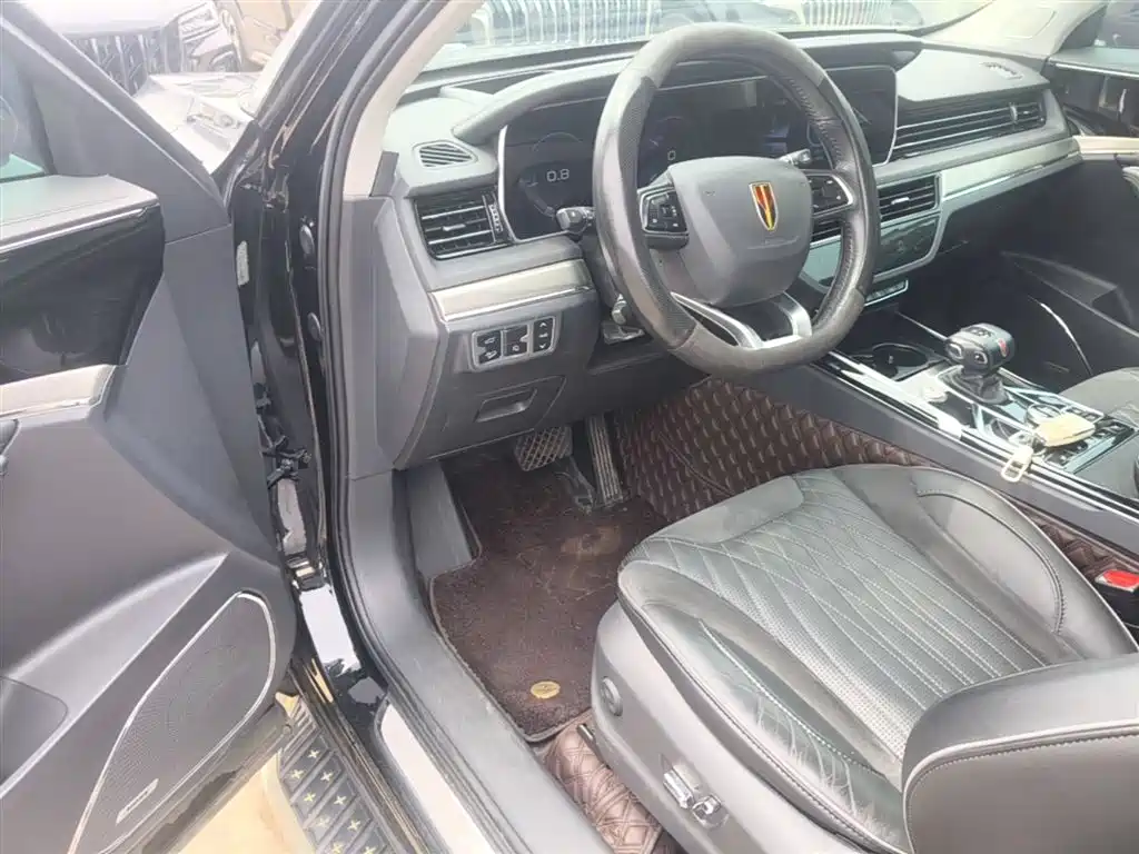 Hongqi HS5 2022 Facelift 2.0T Smart Flag Enjoyment Edition фото 16