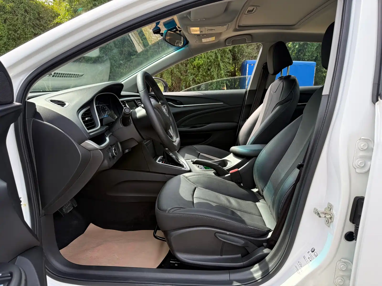 Фото 13 - Buick Excelle