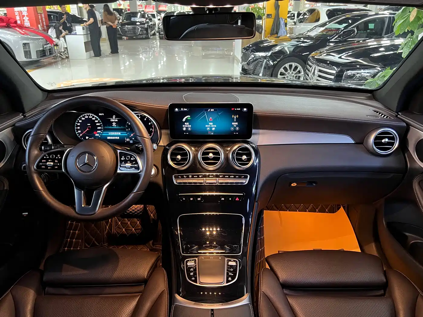Mercedes-Benz GLC 2022 Model GLC 260 L 4MATIC Dynamic Edition фото 5
