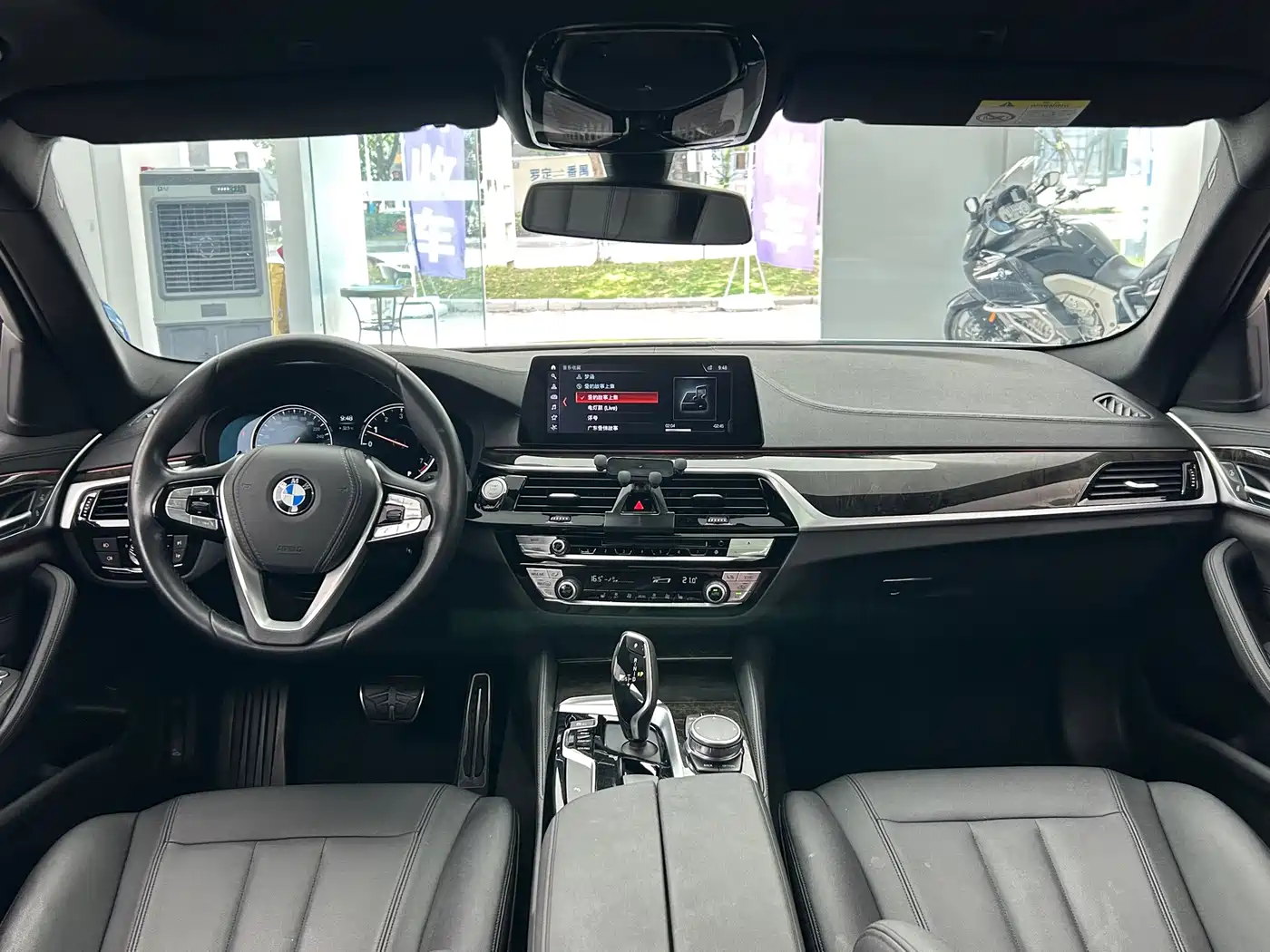 BMW 5 Series 2018 525Li Luxury Package фото 5