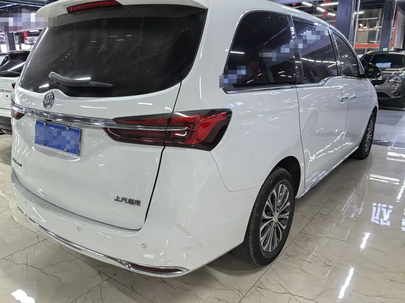 BUICK GL8