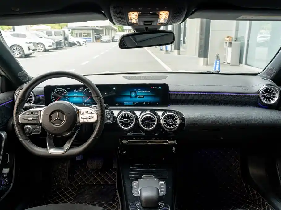 Mercedes-Benz A-Class 2023 A 200 L Fashion фото 7