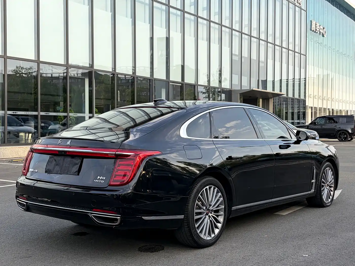 Hongqi H9 2020 2.0T Smart Connection Qi Xiang Edition фото 17