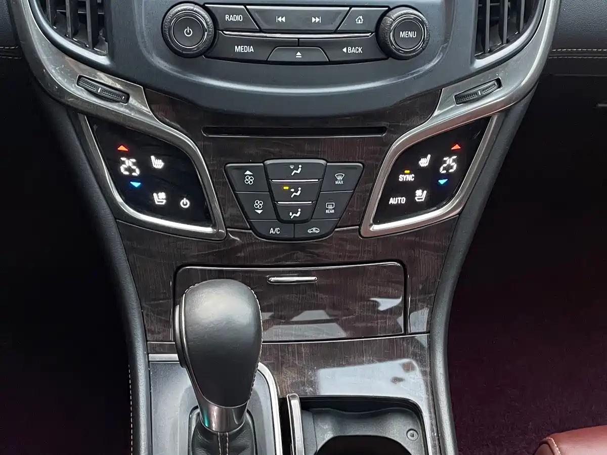 Buick LaCrosse 2013 3.0L SIDI V6 Intelligent Flagship фото 13