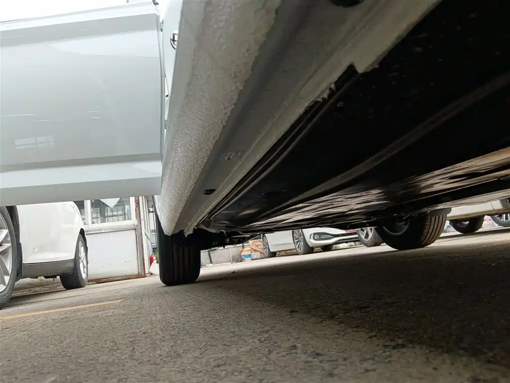 Volkswagen Sagitar 2025 Model Year Facelift 200TSI DSG Soaring Edition фото 20
