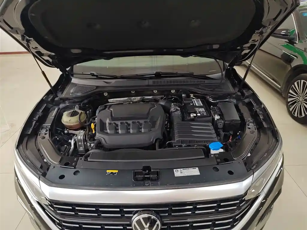 Volkswagen Passat 2023 Facelift 330TSI Luxury Edition фото 20