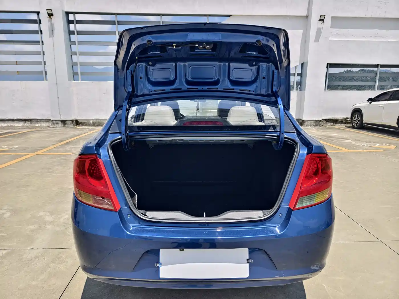 Chevrolet Sail 2013 Sedan 1.2L Manual Fashion Edition фото 11