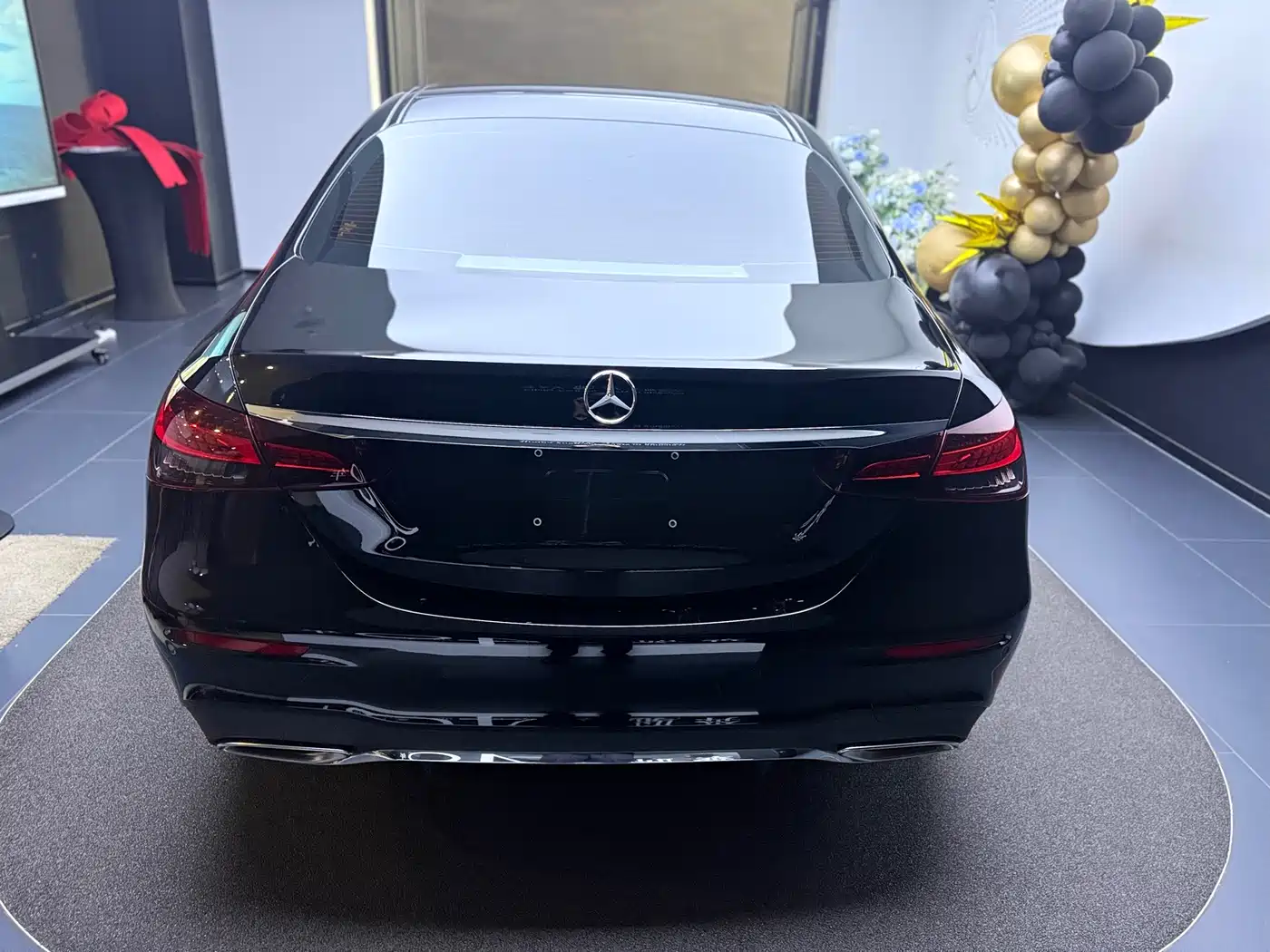 Mercedes-Benz E-Class 2022 E 300 L Sport Luxury фото 6