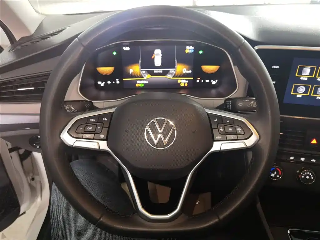 Volkswagen Bora 2024 200TSI DSG Smooth Ride Edition фото 7