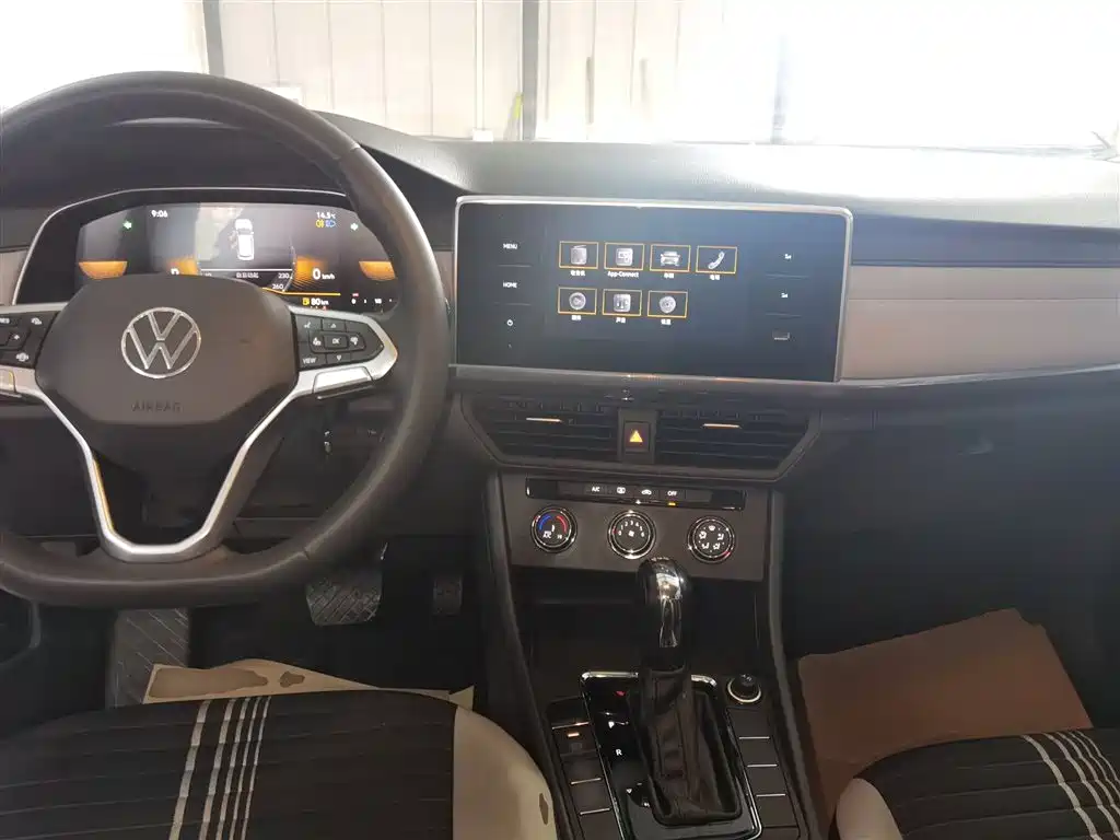 Volkswagen Bora 2024 200TSI DSG Smooth Ride Edition фото 6