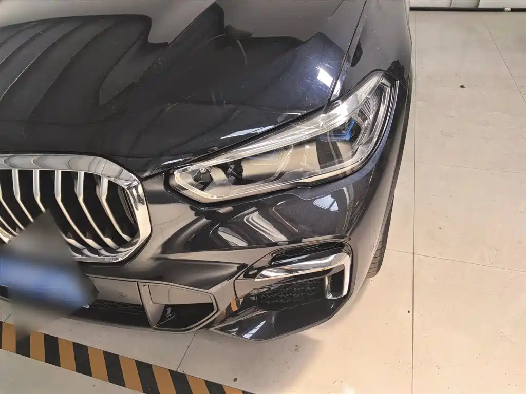 BMW X5 2022 xDrive 30Li Premium M Sport Package фото 7