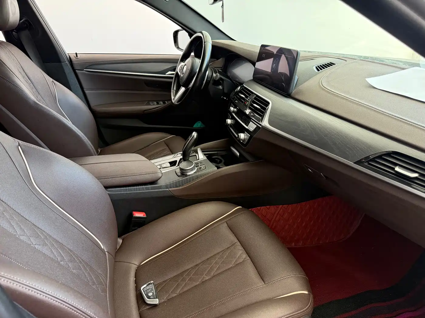 BMW 5 Series 2022 530Li Leading M Sport Package фото 9