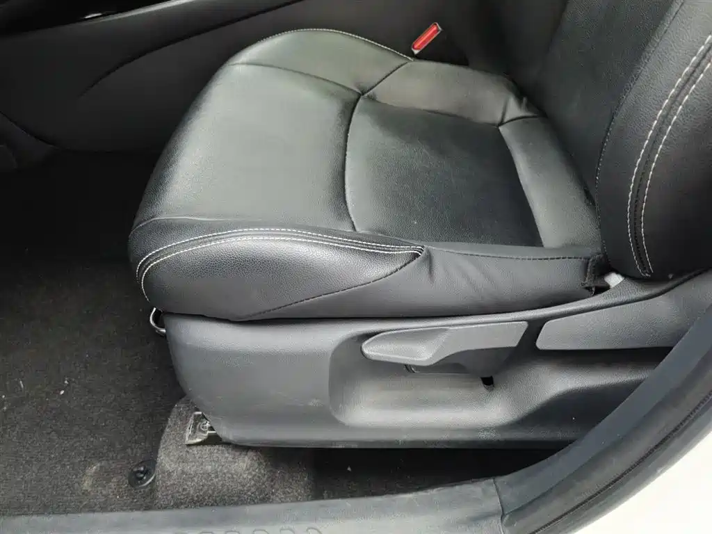 Toyota IZOA 2020 2.0L Yi Xiang Edition фото 20