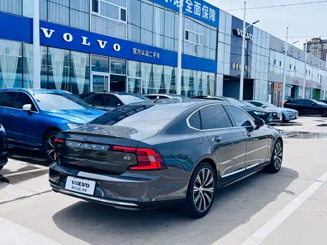 Volvo S90 2023 B5 Intelligent Vision Luxury Edition — фото 4