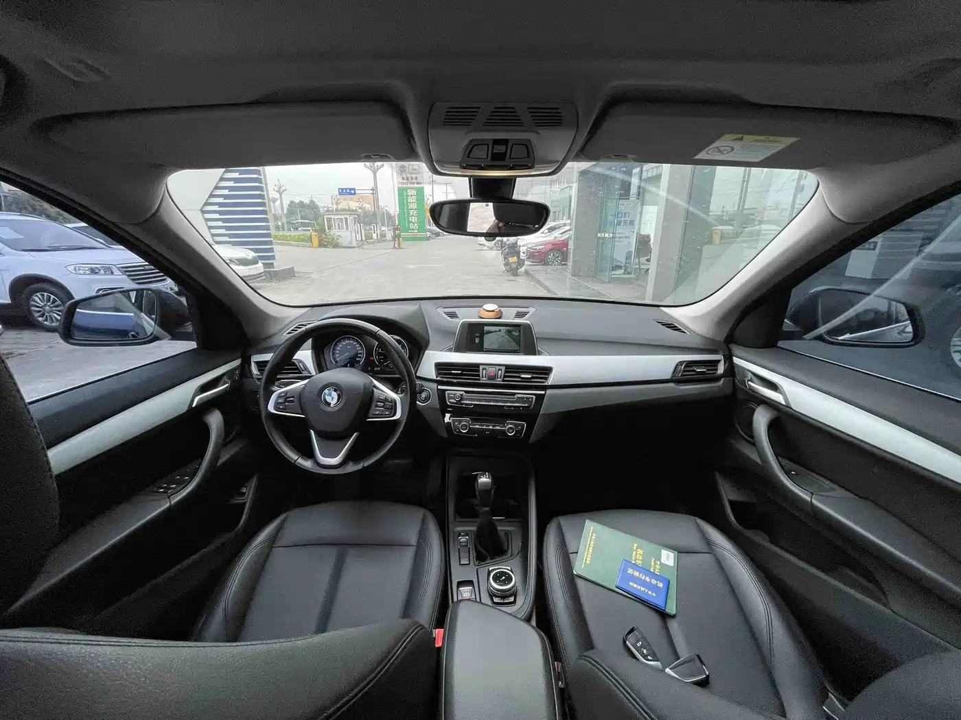 BMW X1 2019 sDrive20Li Leading Model фото 5