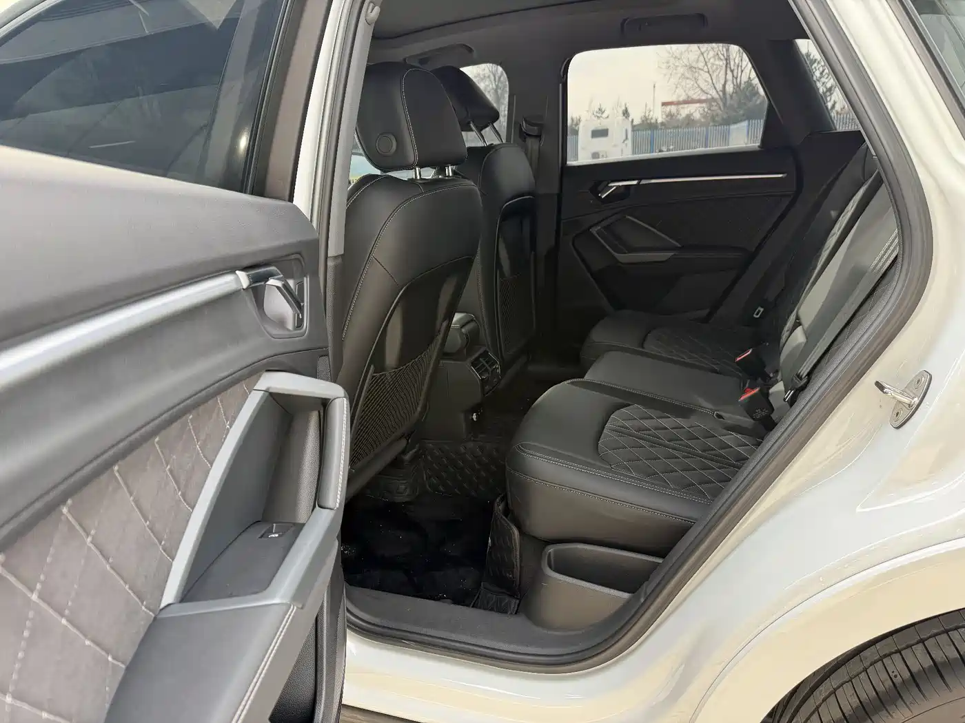 Audi Q3 2024 35 TFSI Fashion Sport фото 10
