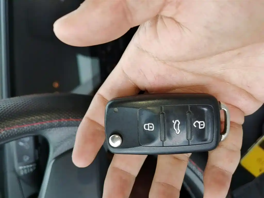 Volkswagen Santana 2015 1.6L Manual Comfort Edition фото 9