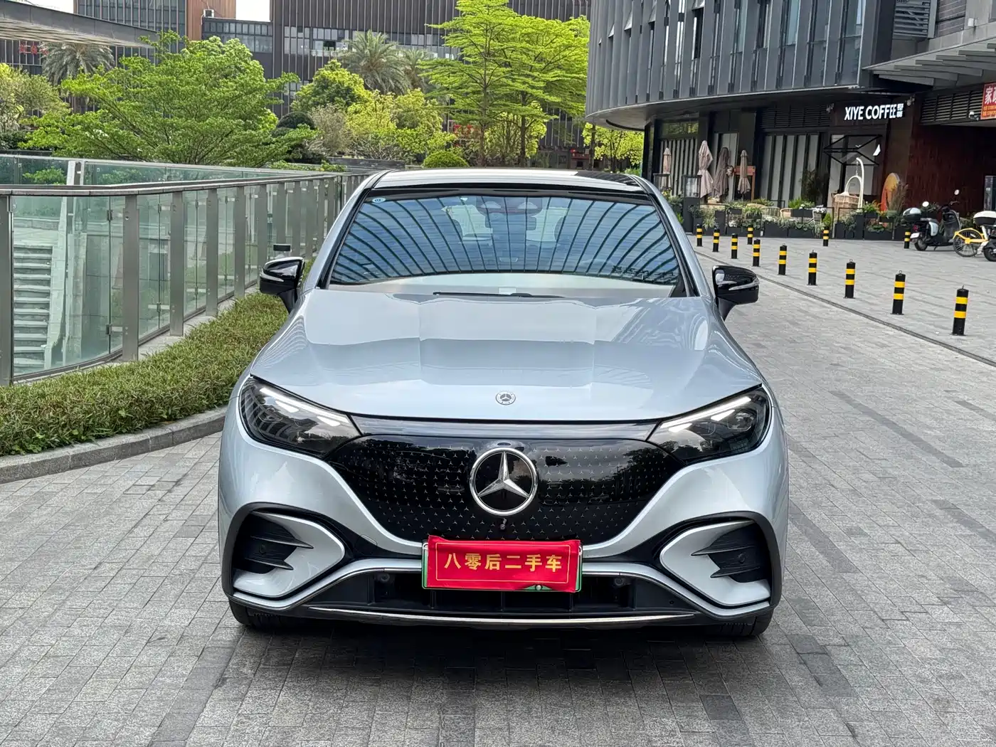 MERCEDES-BENZ EQE SUV