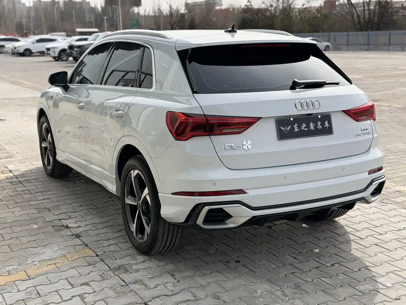 Audi Q3 2024 35 TFSI Fashion Sport фото 11