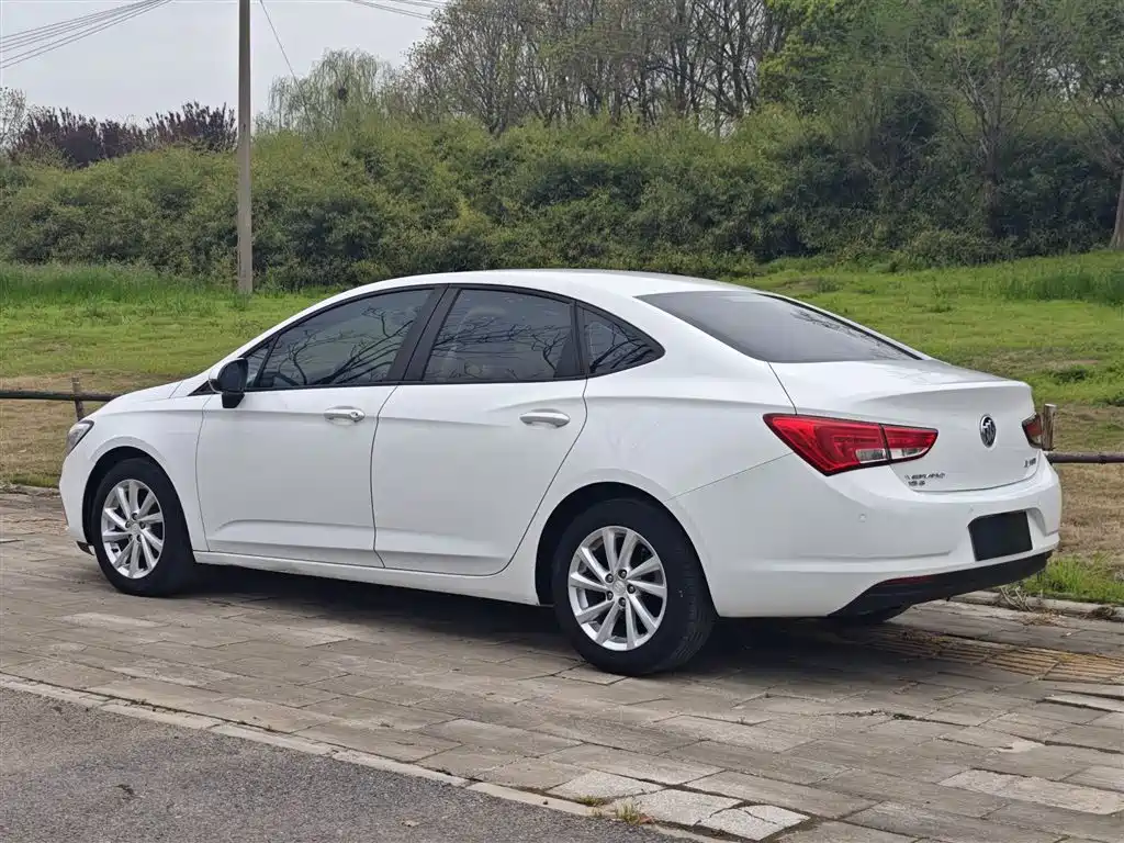 Buick Verano 2019 Sedan 15S Auto Leading фото 25
