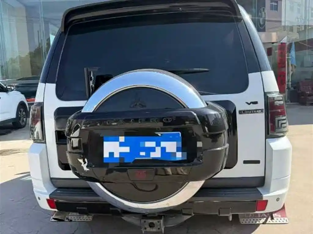 Mitsubishi Pajero (Import) 2011 3.0L Elite Premium Edition фото 5