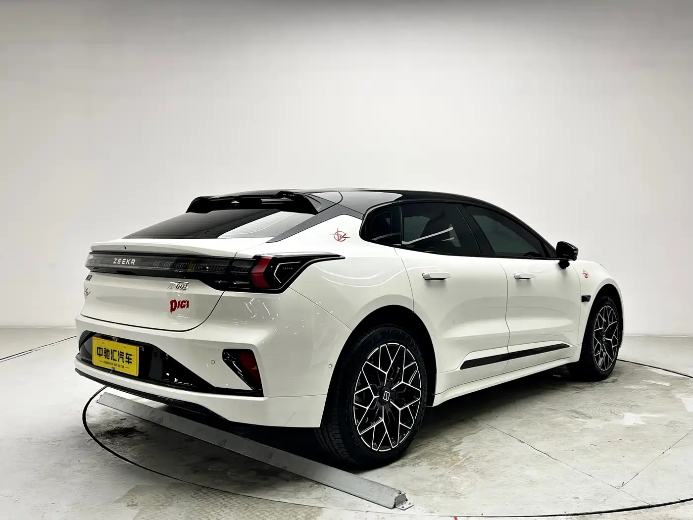 ZEEKR EXTREME KRYPTON 001