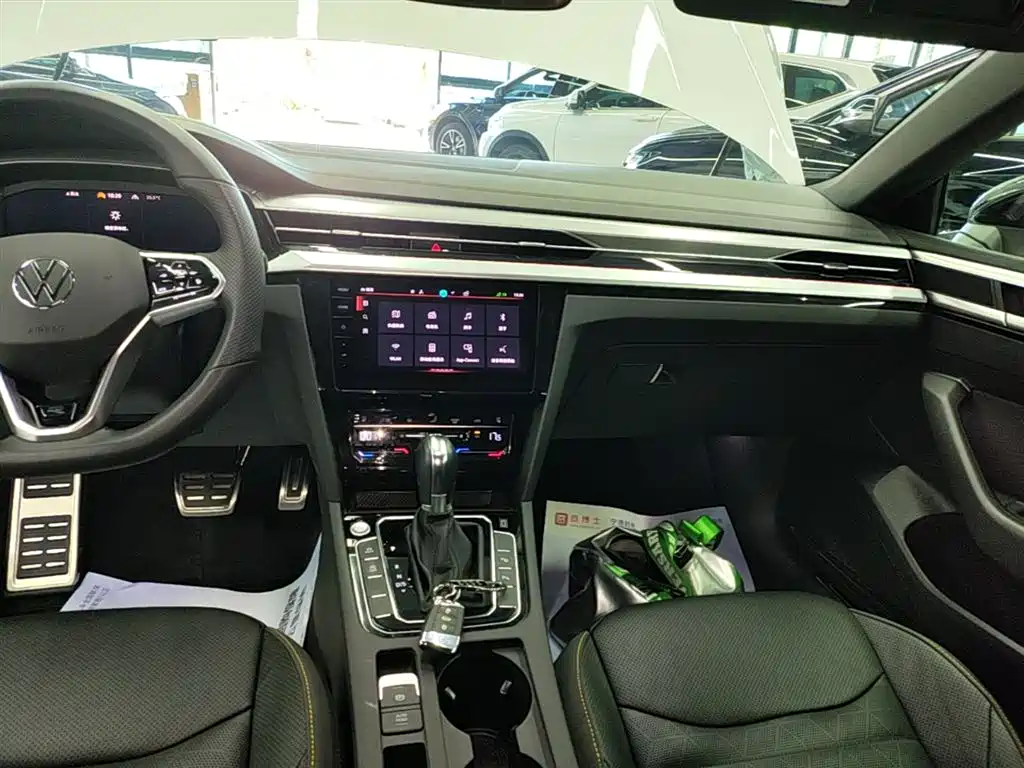 Volkswagen FAW-Volkswagen CC 2024 380TSI Eye-catching Edition фото 13
