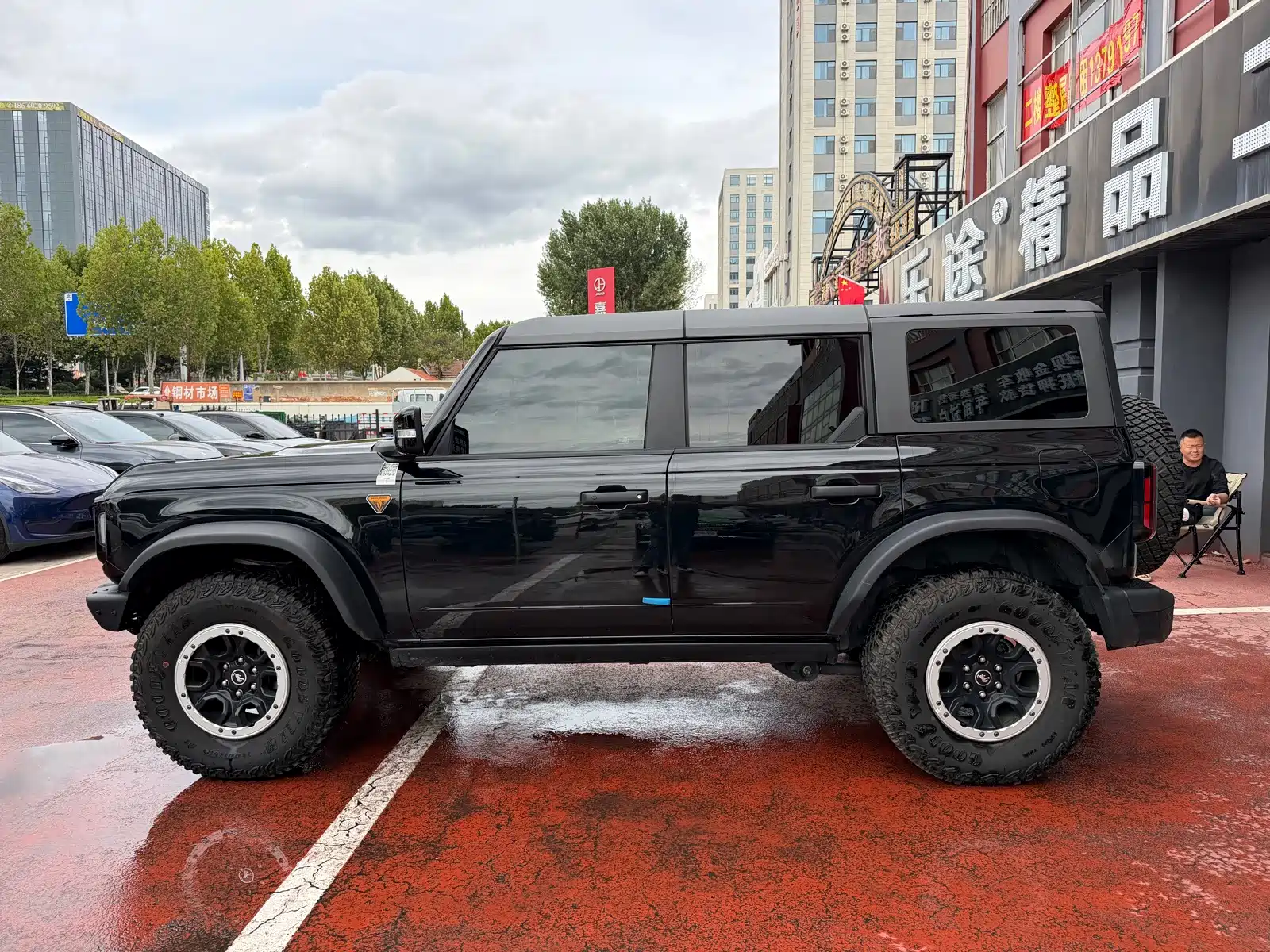 Фото 3 - Ford Bronco