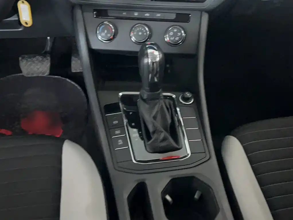 Volkswagen Bora 2024 200TSI DSG Smooth Ride Edition фото 8
