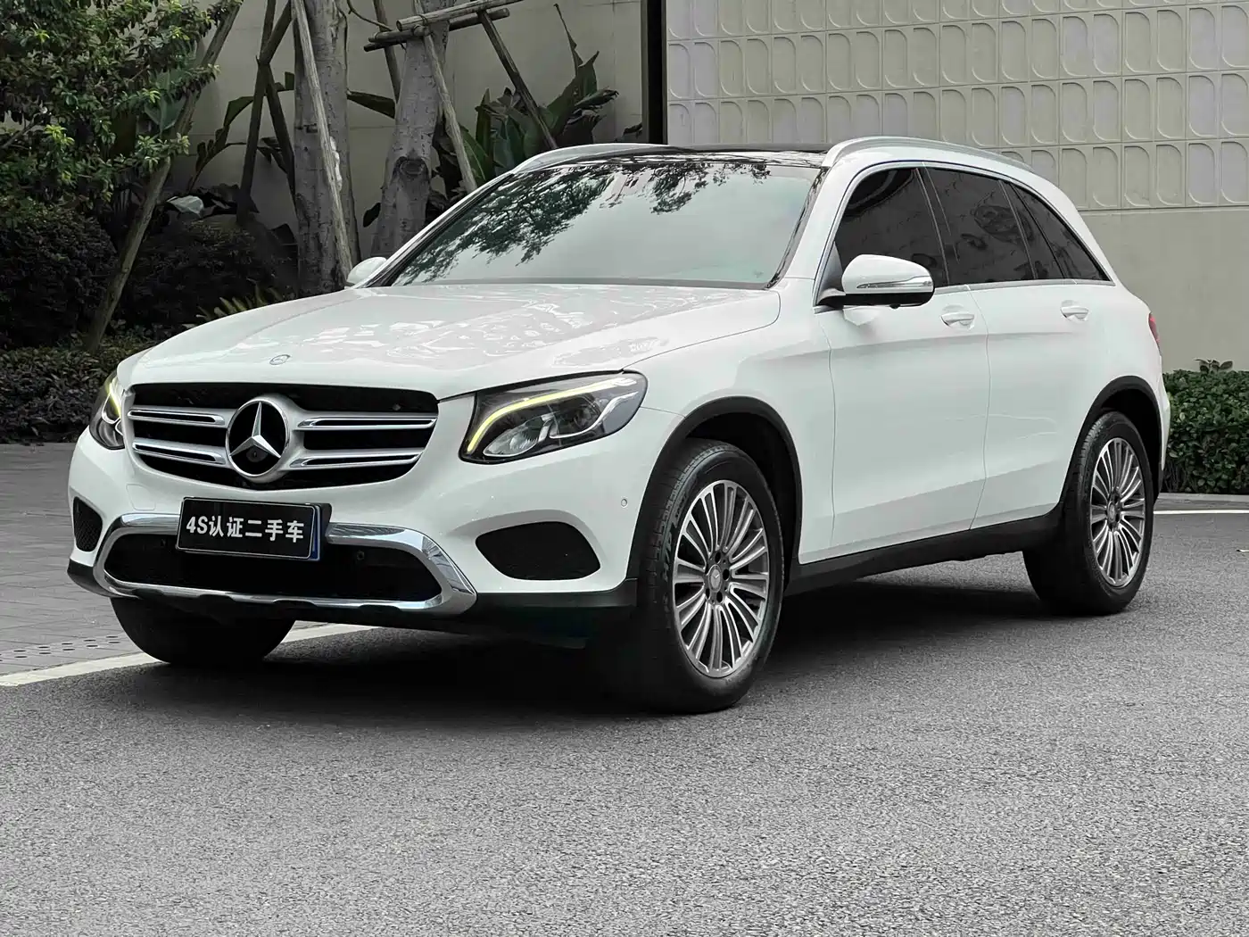 Mercedes-Benz GLC 2017 GLC 200 4MATIC